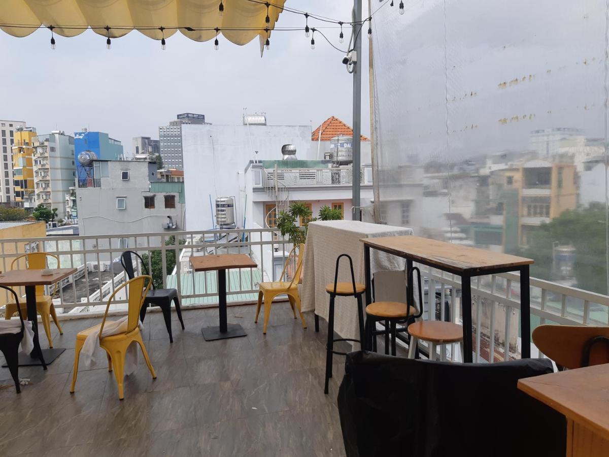 Yelo Hostel & Cafe Хошимін Екстер'єр фото